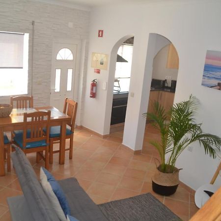 Casa Flora T1 - ヴィラ・ド・ビスポ エクステリア 写真
